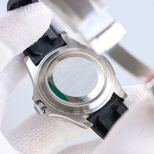 Reloj mecánico automático de diamantes de alta calidad con resistencia al agua de 300 metros para buceo. Reloj de hombre de lujo en platino. - Product Image 4