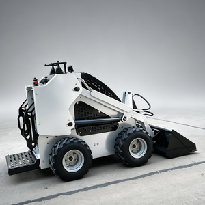 Mini-chargeuse compacte pour la construction commerciale et résidentielle, avec moteur avant et pompe intégrée. Chattez maintenant pour une réduction. - Product Image 2