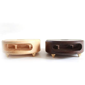 Support de téléphone en bois de bureau avec amplificateur de son - Product Image 3