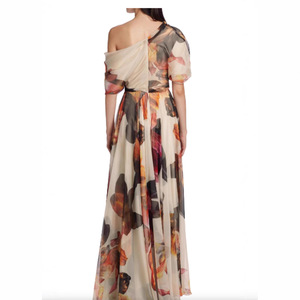 Vestido Maxi Estampado de Un Solo Hombro con Cintura Imperio y Diseño Asimétrico para Eventos Nocturnos - Product Image 2