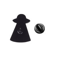 Épinglette en émail personnalisée OVNI Chat Abducté, Badge métallique Navire Spatial Extraterrestre, Épinglette de revers créative Chat Tuxedo, Bijou amusant, Cadeau