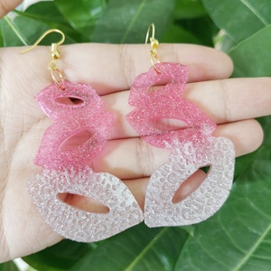 Moldes de fundición de resina hechos a mano para adornos decorativos DIY estilo Ins herramientas de escritorio de silicona molde de pendientes de beso caliente - Product Image 2