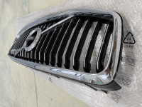 Grille avant d'origine d'occasion de qualité supérieure XC60 246 31425535 ensemble de calandre de radiateur avant pour Volvo XC60 (246) 2018-2024