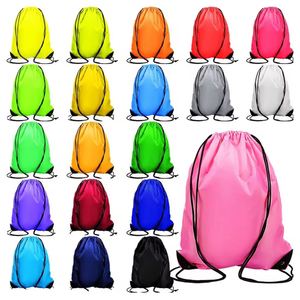 Sac de sport et de voyage en polyester 210D imperméable 34*42 cm avec cordon de serrage et votre propre logo – Vente en gros - Product Image 1