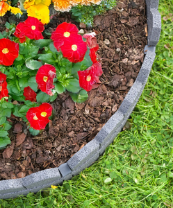 Bordatura per Giardino in Gomma Riciclata Nera Ultra Curva con Servizio di Taglio - Product Image 5