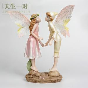 Kissing Couple Love Angel un par de artesanías de resina decoraciones para el hogar dando regalos de boda para recién casados - Product Image 2