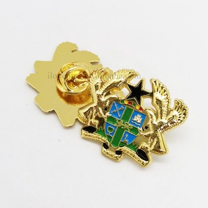 <span class=keywords><strong>Escudo</strong></span> <span class=keywords><strong>de</strong></span> brazo personalizado, insignia <span class=keywords><strong>de</strong></span> pin <span class=keywords><strong>de</strong></span> metal <span class=keywords><strong>de</strong></span> recuerdo <span class=keywords><strong>de</strong></span> Ghana, chapado en oro, acabado <span class=keywords><strong>de</strong></span> esmalte suave, gran oferta - Product Image 4