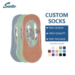 उच्च गुणवत्ता वाले कस्टम लोगो योग मोजे की पकड़ मोजे कस्टम रंगीन लुभावनी गैर-पर्ची महिला मोजे कस्टम - Product Image 2