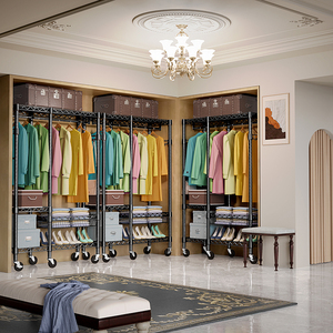 MZG Porte-vêtements en métal à trois niveaux avec finition chromée, support de séchage, support de livres robuste, design moderne, roulettes pour salon - Product Image 5