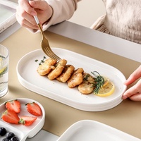 Assiettes en céramique de qualité restaurant avec compartiments, plateau réutilisable pour la restauration
