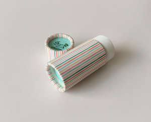 Emballage de baume à lèvres de luxe écologique, biodégradable et recyclable, en tube de papier, avec taille personnalisée et contenants cosmétiques à poussoir - Product Image 2