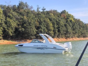 L0219 Mini Yacht de Luxe en Fibre de Verre de 24 pieds, Bateau de Pêche, Wakeboard, Bateau Rapide, Sport Nautique, Moteur, 10 Personnes - Product Image 2
