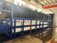Machine de fabrication automatique de blocs de glace de 20 tonnes Machine à glace à refroidissement direct pour usine de glace