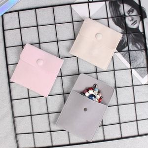 Bolsa de Terciopelo Personalizada al por Mayor con Botón de Cierre para Joyas: Pendientes, Collares, Pulseras, Broches, Anillos, Relojes, Piedras Preciosas, Reciclable - Product Image 6