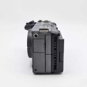 Caméra Cinéma Plein Format FX3A à Bon Prix avec Écran LCD 2,36 M Pixels Amélioré, Double Base ISO 800/12800, 4K 120p - Product Image 3