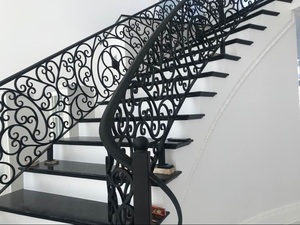 Phong Cách Hiện Đại Nhà Máy Trực Tiếp Giá Rẻ Rèn Sắt Ban Công Lan Can Thiết Kế Ngoài Trời - Product Image 6