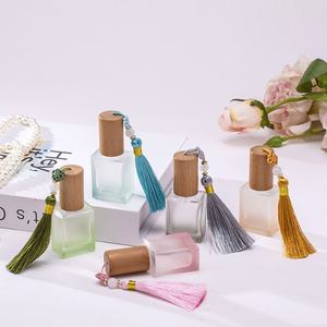 Nouveau flacon de recharge de <span class=keywords><strong>parfum</strong></span> coloré de 10 ml avec bouchon en bois de hêtre portable, flacon en verre à bille, flacon givré - Product Image 1