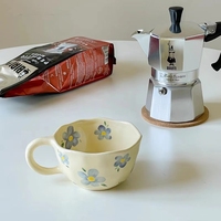 Haute qualité thé tasses à café tasses tasse en céramique tasse mignon dessiné à la main fleurs irrégulières Carton affaires 300ml tous les jours