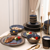 Service de table rustique en grès bleu et marron de 48 pièces avec motif en relief, compatible lave-vaisselle et micro-ondes, idéal pour restaurants et cadeaux