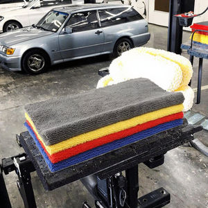 Serviette de voiture en microfibre à séchage rapide, écologique, avec logo personnalisé, en gros, DZ, bord en peluche épais, pour le lavage de voiture - Product Image 2