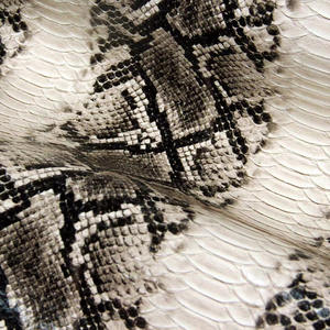 Muestra Gratuita al por Mayor de Cuero Sintético de PVC <span class=keywords><strong>con</strong></span> Relieve de Serpiente, Tela de Tapicería de Piel de Pitón, <span class=keywords><strong>Vinilo</strong></span> Tejido Personalizado para Decoración de Sofás - Product Image 3