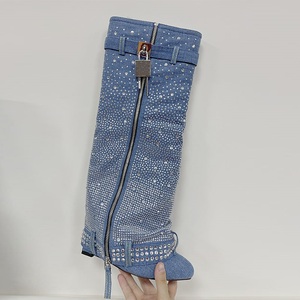 Bottes de mode 2025 pour femmes, style cowboy, bleues, à talon compensé, ornées de strass, avec boucle métallique, pointures 34-43 - Product Image 3