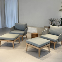 Chaise d'extérieur en bois avec dossier en corde et coussins, fauteuil de jardin pour patio et villa