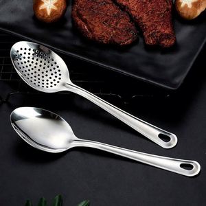 Ensemble d'ustensiles de cuisine en acier inoxydable en gros, outils de cuisson polyvalents : cuillère de service, spatule, écumoire, fourchette, louche à soupe, entonnoir - Product Image 6