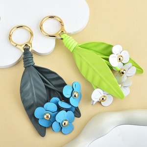 Fresh Clean Leather Compass <b>Keychain</b> Creative Flower Design Foldable Women's Bag Charm Pendant Cute Handmade Accessories HY - Product Image 5