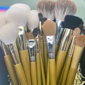 Ensemble de 23 pinceaux de maquillage en poils d'animaux, poils d'écureuil et de chèvre, pinceau à poudre, pinceau à fard à paupières, pinceau pour le teint - Product Image 3