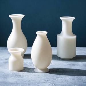 Moule en silicone pour vase à fleurs de style nordique personnalisé par le fabricant, design moderne, moule de moulage en résine, moule en silicone pour vase en résine - Product Image 1