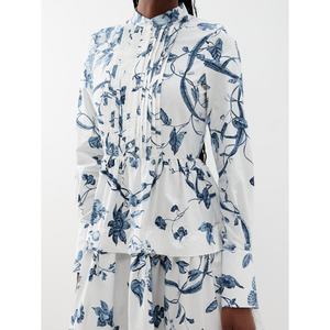 Vente en gros de robes pour femmes de haute qualité, robe à imprimé floral abstrait bleu, robe à superpositions - Product Image 4