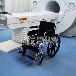 Fauteuil roulant pliable de 24 pouces avec grandes roues en alliage d'aluminium et repose-pieds, pour utilisation uniquement dans les services d'IRM - Product Image 5