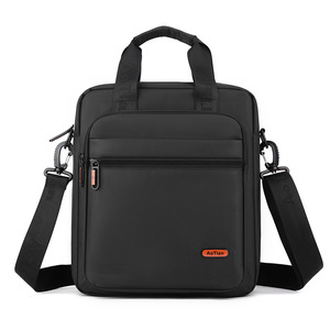 กระเป๋าสะพายคาดอกสำหรับผู้ชาย, กระเป๋าสะพายข้างแบบเรียบง่ายสไตล์เกาหลีดีไซน์ทันสมัย - Product Image 1