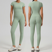 Nouvel ensemble de leggings de yoga taille haute deux pièces avec haut de sport respirant à manches courtes et pantalon long ajusté pour l'exercice