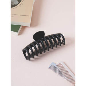 Pinzas de pelo negras de clinker claro - Product Image 1