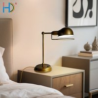 Lampes de table LED en acier E26 modernes, minimalistes, flexibles et simples pour l'éclairage des chambres et salles à manger – Vente en gros