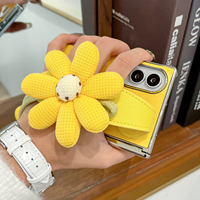 Étui de téléphone à dragonne motif fleur mignon pour Samsung Galaxy Z Fold 8, en cuir PU souple, avec breloque marguerite rose et jaune, pour femme