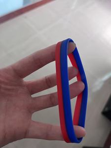 Bracelet en silicone personnalisable pour hommes et femmes, vente en gros de bracelets en caoutchouc de silicone pour drapeau - Product Image 6