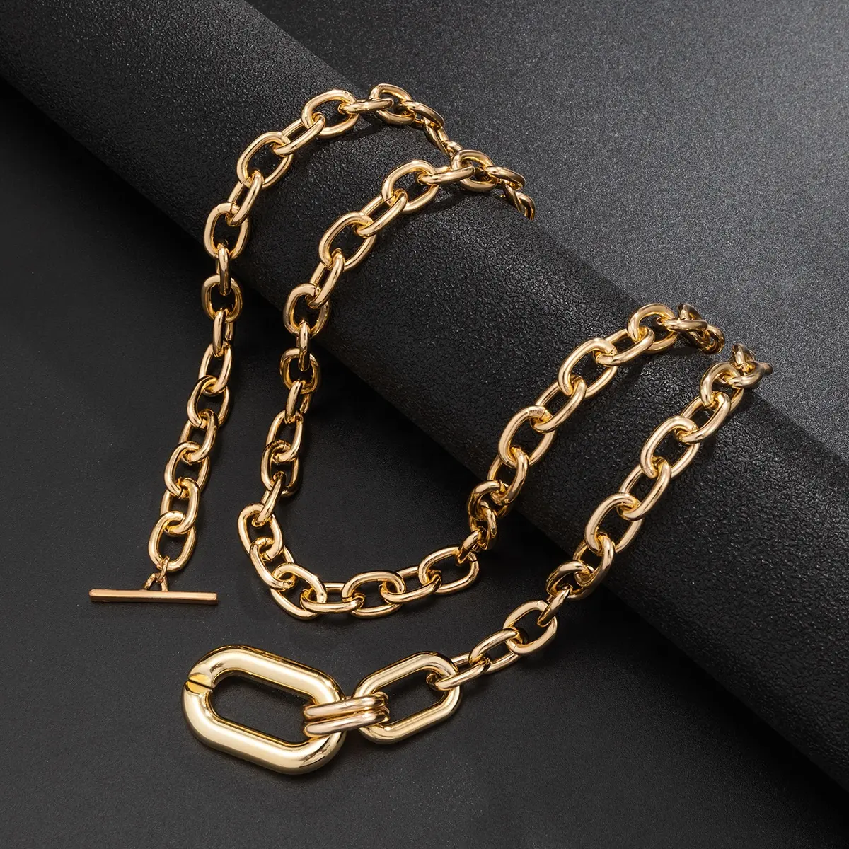 Collar multicapa de cadena de moda y personalizado Collar de clavícula con hebilla de Metal geométrico y de moda para mujer