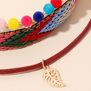 Collier ras du cou bohème multicolore <span class=keywords><strong>en</strong></span> ruban tricoté et tissé à la main, orné de pompons et d'un pendentif feuille <span class=keywords><strong>en</strong></span> alliage - Product Image 6