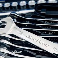 Ensemble d'outils de réparation automobile Blue Dot de 151 pièces en acier au chrome-vanadium, garantie de 3 ans, clé à cliquet combinée, tournevis, pinces pour