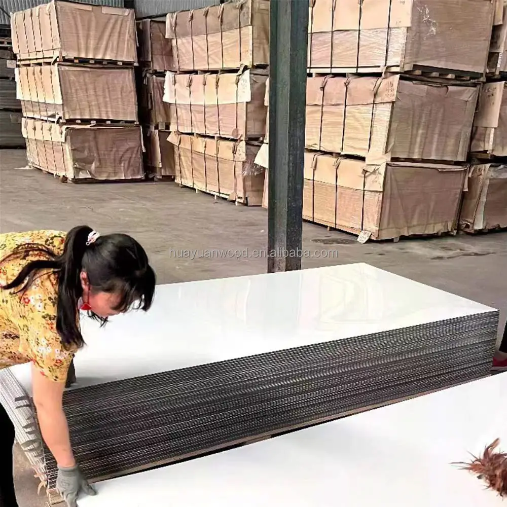 Dekorasi Laminasi Tekanan Tinggi HPL 0.5Mm 0.6Mm 0.7Mm untuk Furnitur Interior