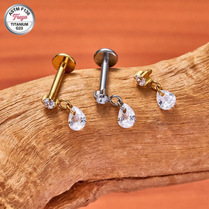Freya ASTM-F136 Titanio Nuevos Labrets Mixtos con Dijes Colgantes de Circonita Cúbica y Parte Trasera Plana para Piercing de Tragus, Hélix y Cartílago, Joyería Corporal - Product Image 3