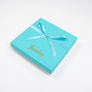 Boîte d'emballage de bijoux de haute qualité, grande, carrée, verte, avec couvercle à nœud, style simple, et boîtes de présentation de bijoux - Product Image 1