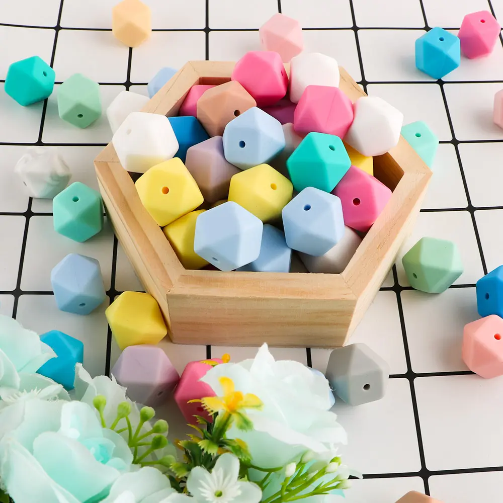 ألعاب أسنان الأطفال المصنوعة من السيليكون ملونة بخرز أحرف حروف أخرى فضفاضة 12 ملليمتر 15 ملليمتر خرز سيليكون مستدير مخصص للبيع بالجملة