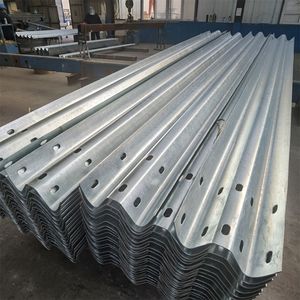Offre Spéciale européenne EN1317 Véhicule autoroutier en acier galvanisé à chaud Barrières de circulation à faisceau W <span class=keywords><strong>Prix</strong></span> des garde-corps de sécurité routière - Product Image 6