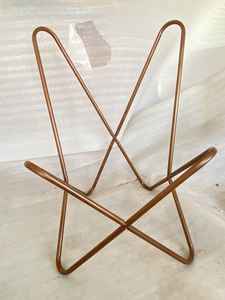 Fauteuil papillon en cuir véritable avec structure métallique robuste et design ergonomique confortable pour salon et espace détente moderne - Product Image 2