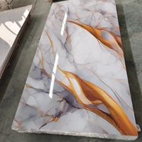 Panneau mural en PVC marbré brillant moderne 1220x2440, imperméable, flexible, feuilles UV pour la décoration intérieure de cuisine, hôtel, salle de bain