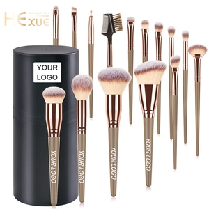 Set di <span class=keywords><strong>Pennelli</strong></span> <span class=keywords><strong>per</strong></span> Trucco 15 Pezzi con Logo Personalizzato, Alta Qualità <span class=keywords><strong>per</strong></span> Occhi e Labbra, Set Professionale con Contenitore - Product Image 1